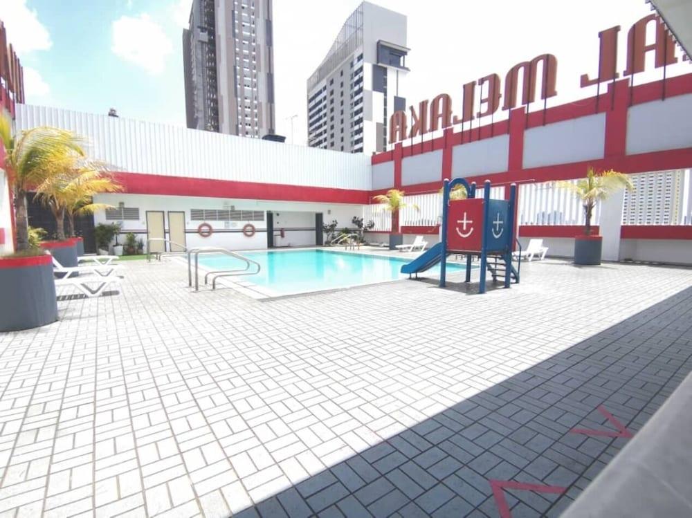 Hotel Sentral Melaka @ City Centre Exterior photo